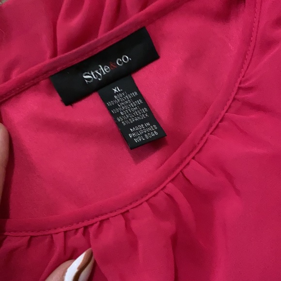 Pink top - Picture 3 of 3